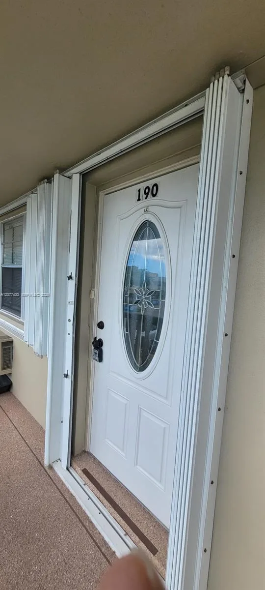 190 Salisbury H # 190, West Palm Beach, FL 33417