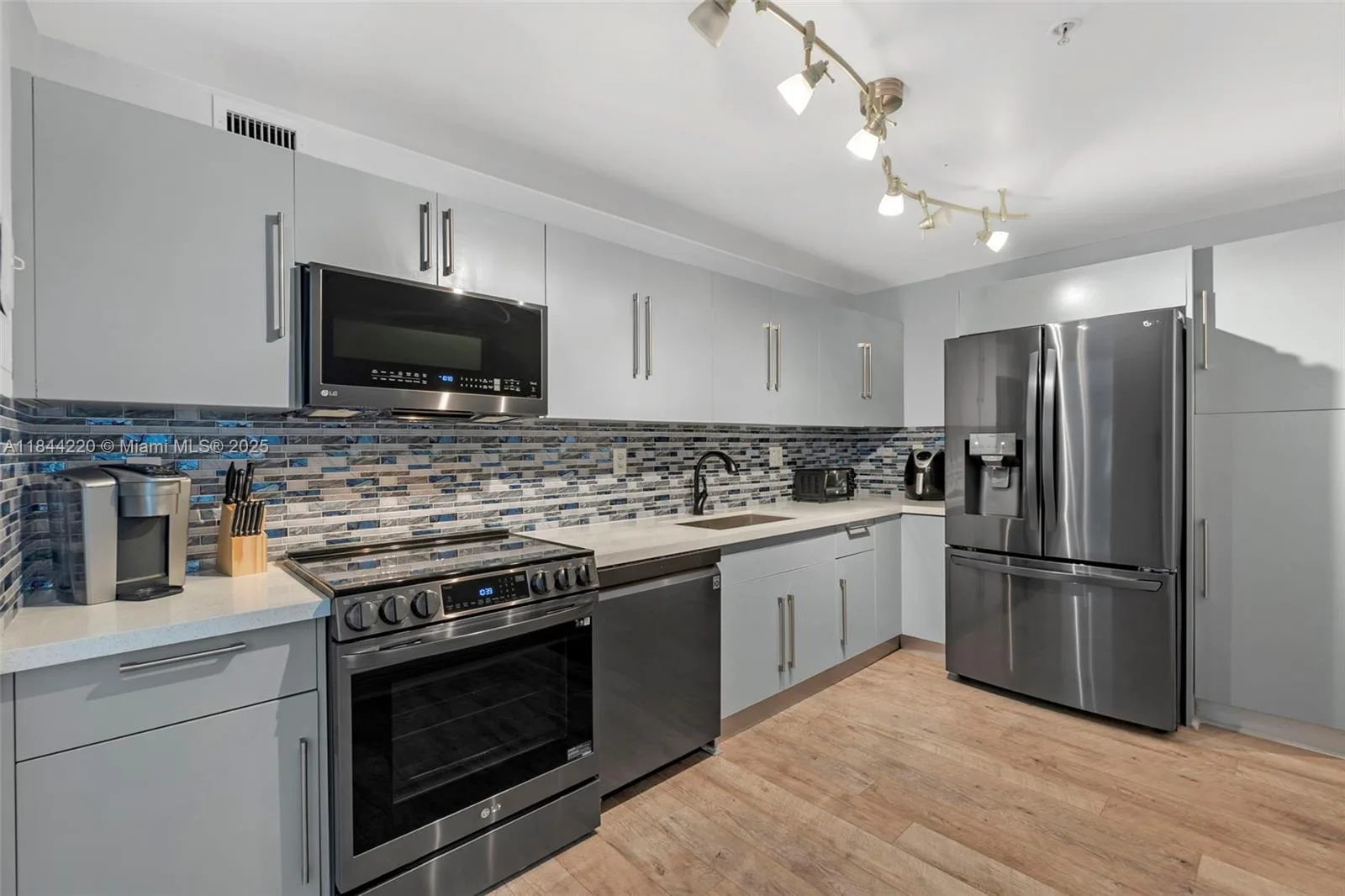 3000 S Ocean Dr # 1122, Hollywood, FL 33019 photo 3