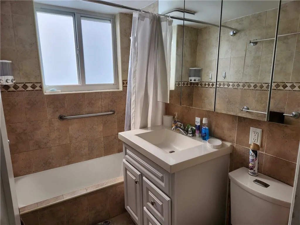 624 Antioch Avenue # 18, Fort Lauderdale, FL 33304 photo 12