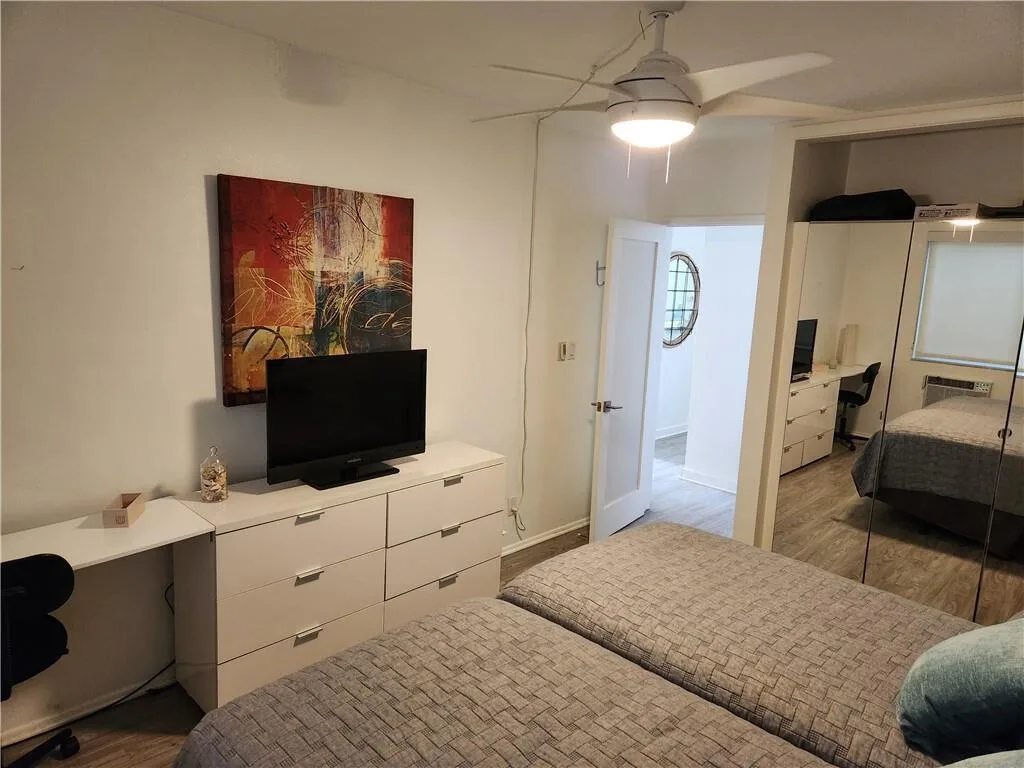 624 Antioch Avenue # 18, Fort Lauderdale, FL 33304 photo 9