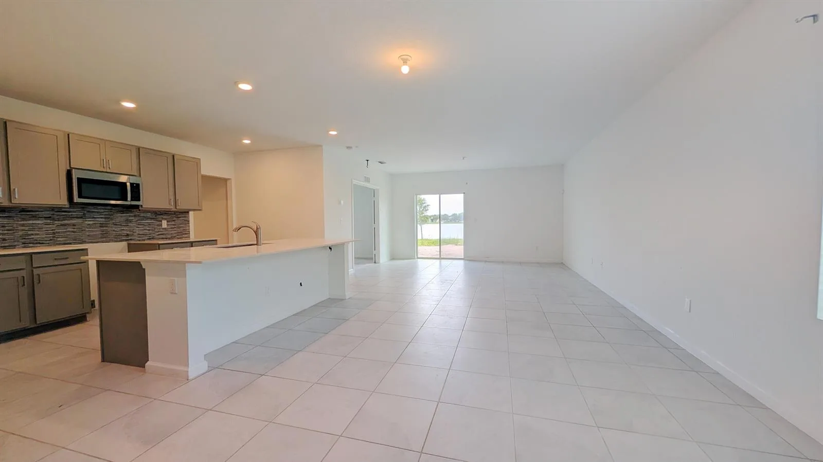 786 Worlington Lane, Fort Pierce, FL 34947 photo 6