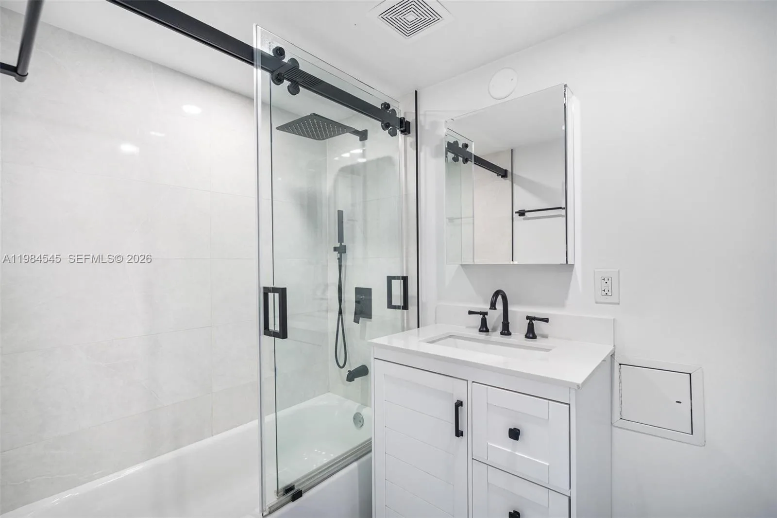 2851 NE 183rd St # 404E, Aventura, FL 33160 photo 13