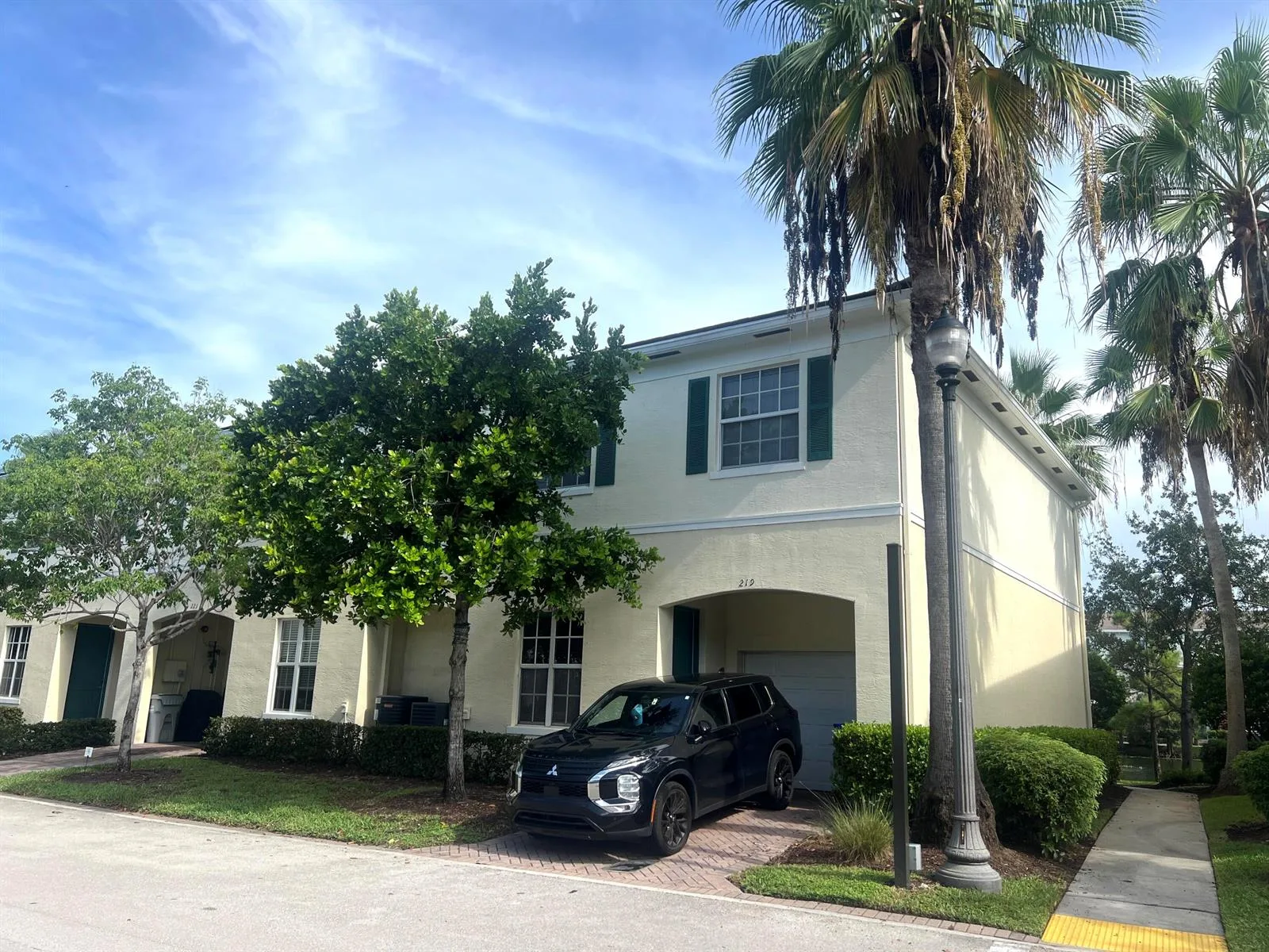 219 SW 7th Street, Pompano Beach, FL 33060
