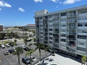 16740 NE 9th Ave # 702, North Miami Beach, FL 33162
