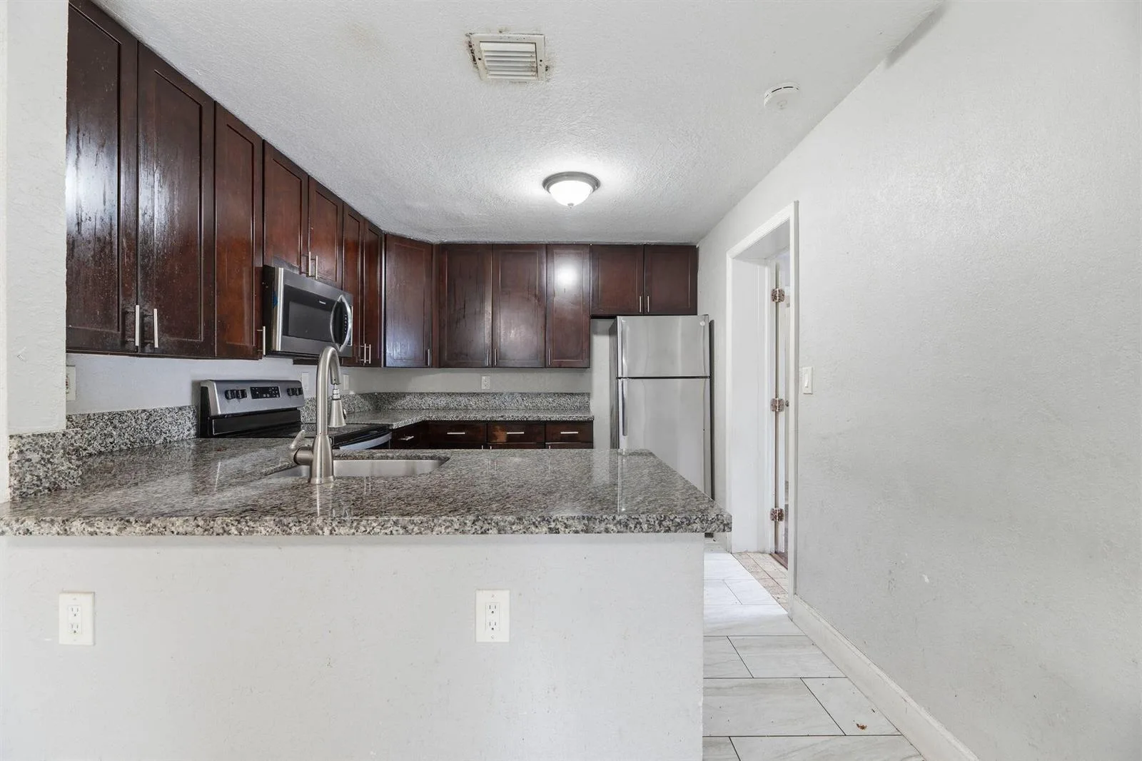 1640 NE 32ND Place, Pompano Beach, FL 33064 photo 11