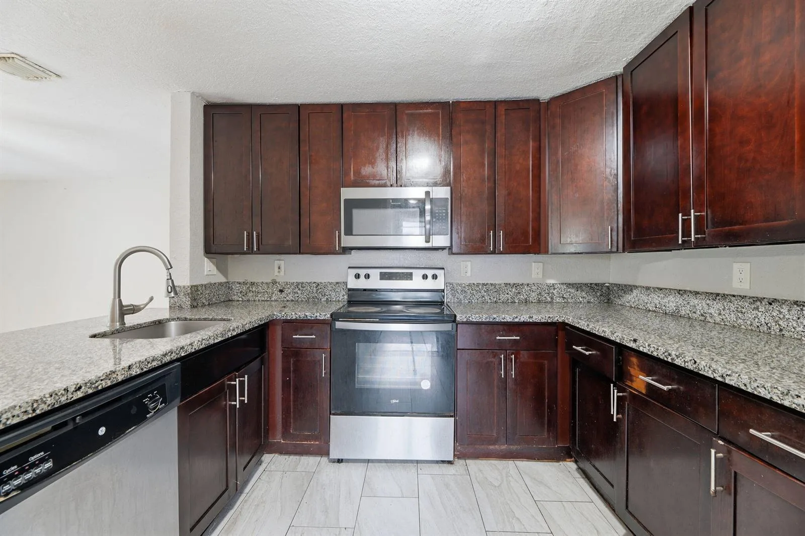 1640 NE 32ND Place, Pompano Beach, FL 33064 photo 13