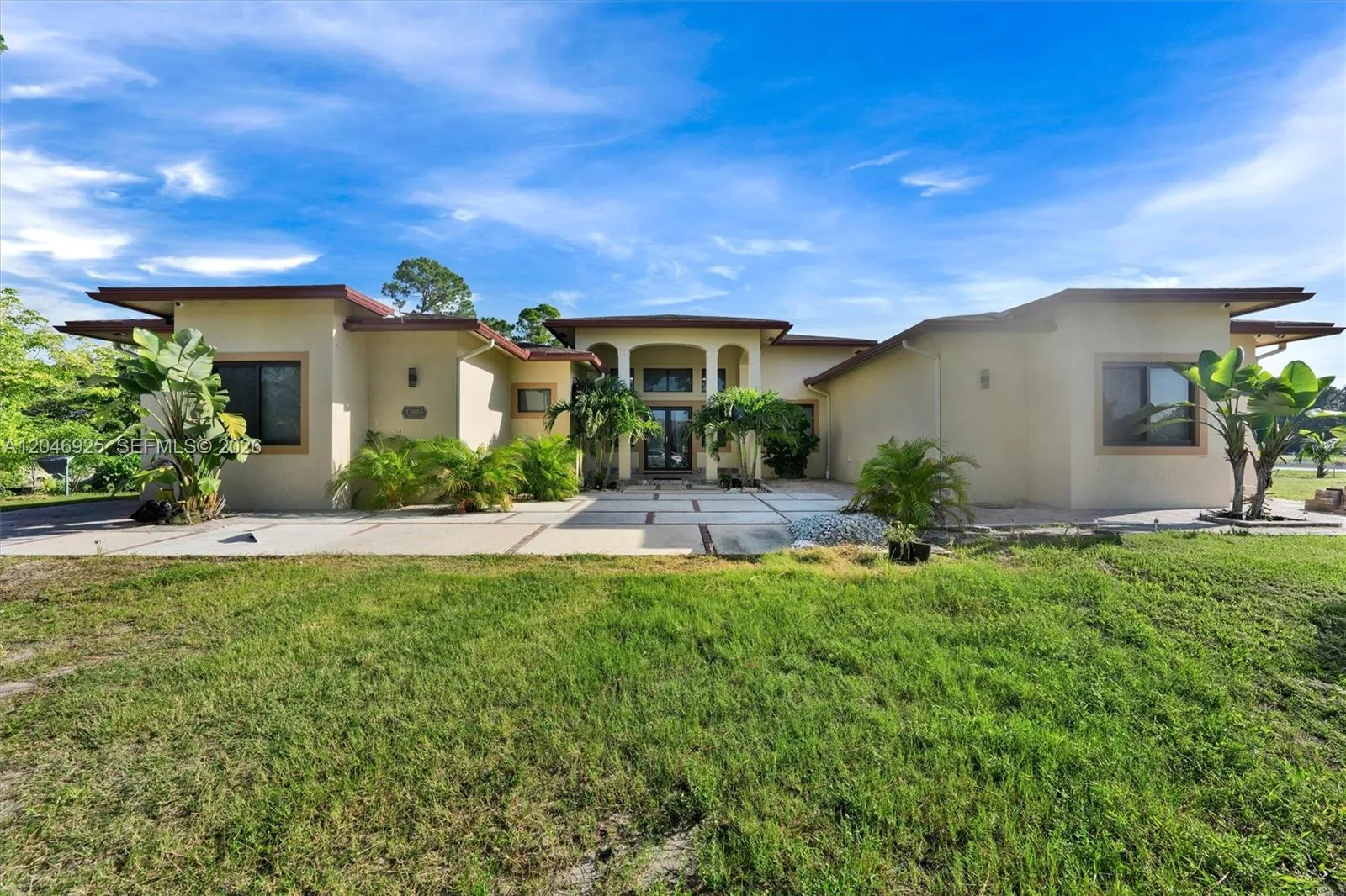 13085 N 78th Pl N, Loxahatchee, FL 33412