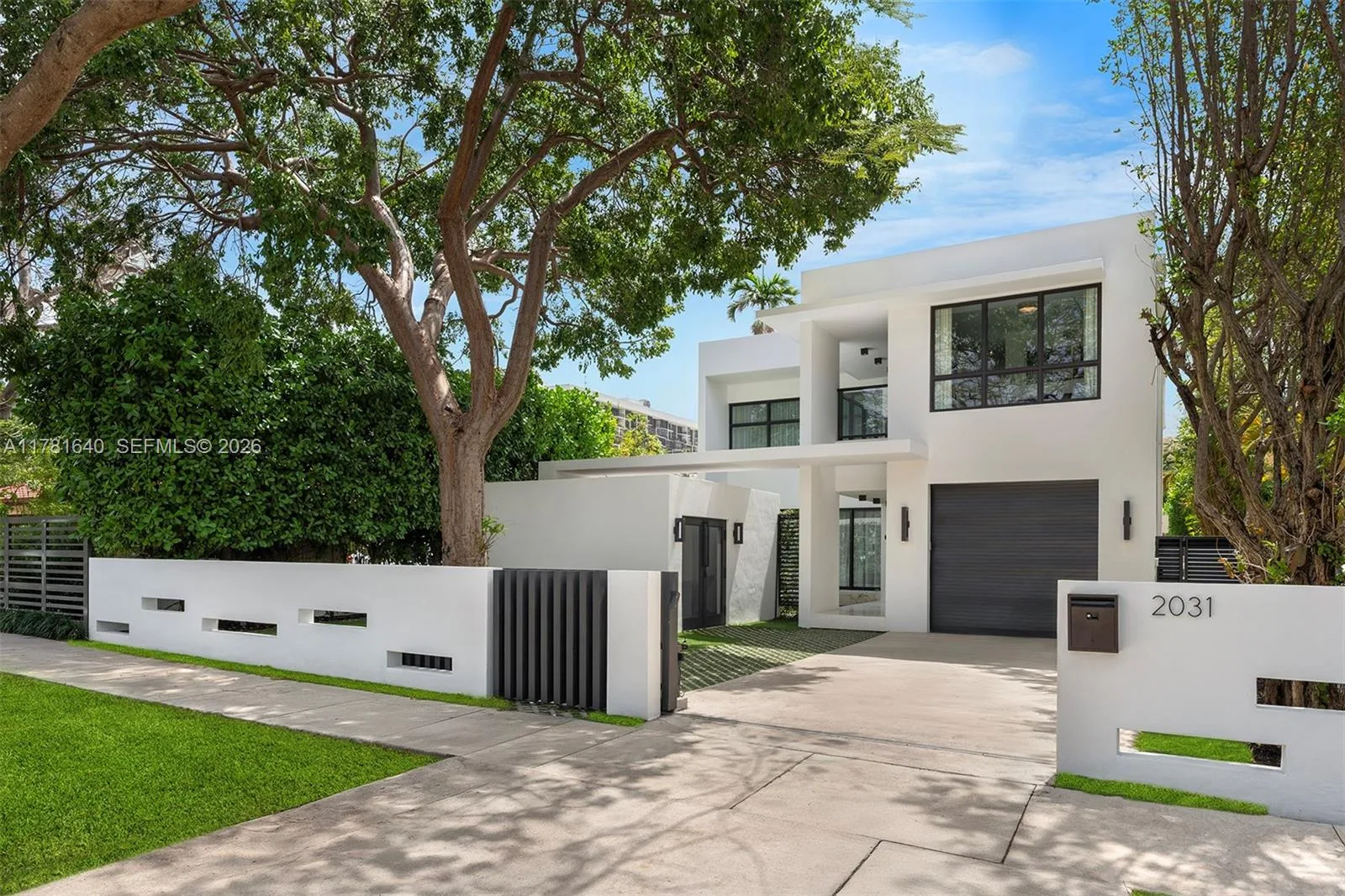 2031 S Miami Ave, Miami, FL 33129 photo 2