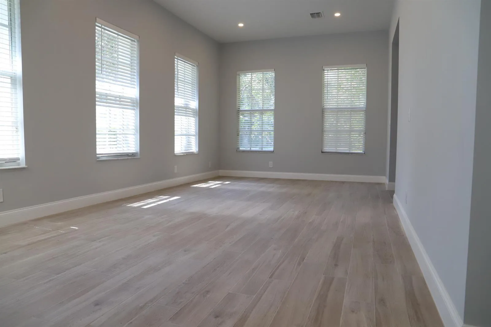 806 NW 82ND Place, Boca Raton, FL 33487 photo 2