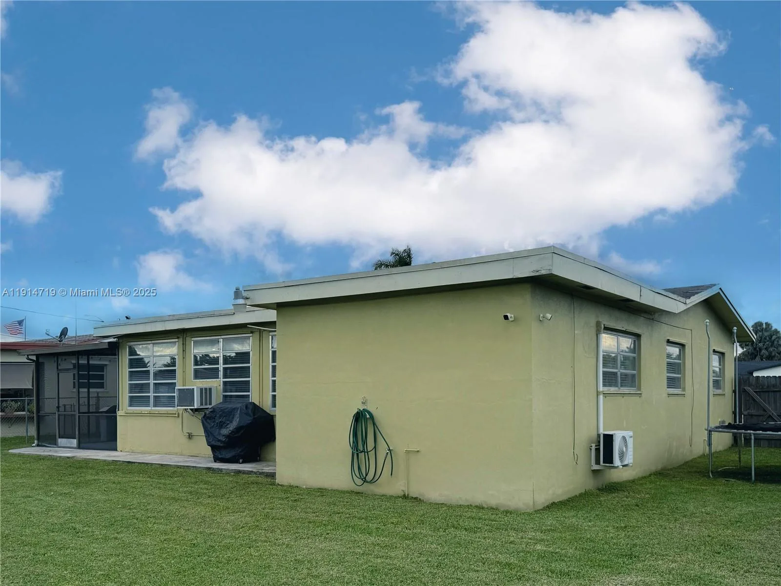 610 NW 17th St, Homestead, FL 33030 photo 4