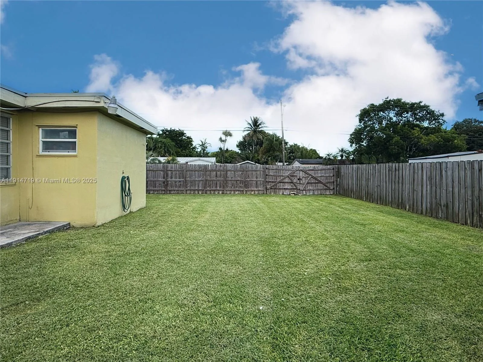610 NW 17th St, Homestead, FL 33030 photo 5