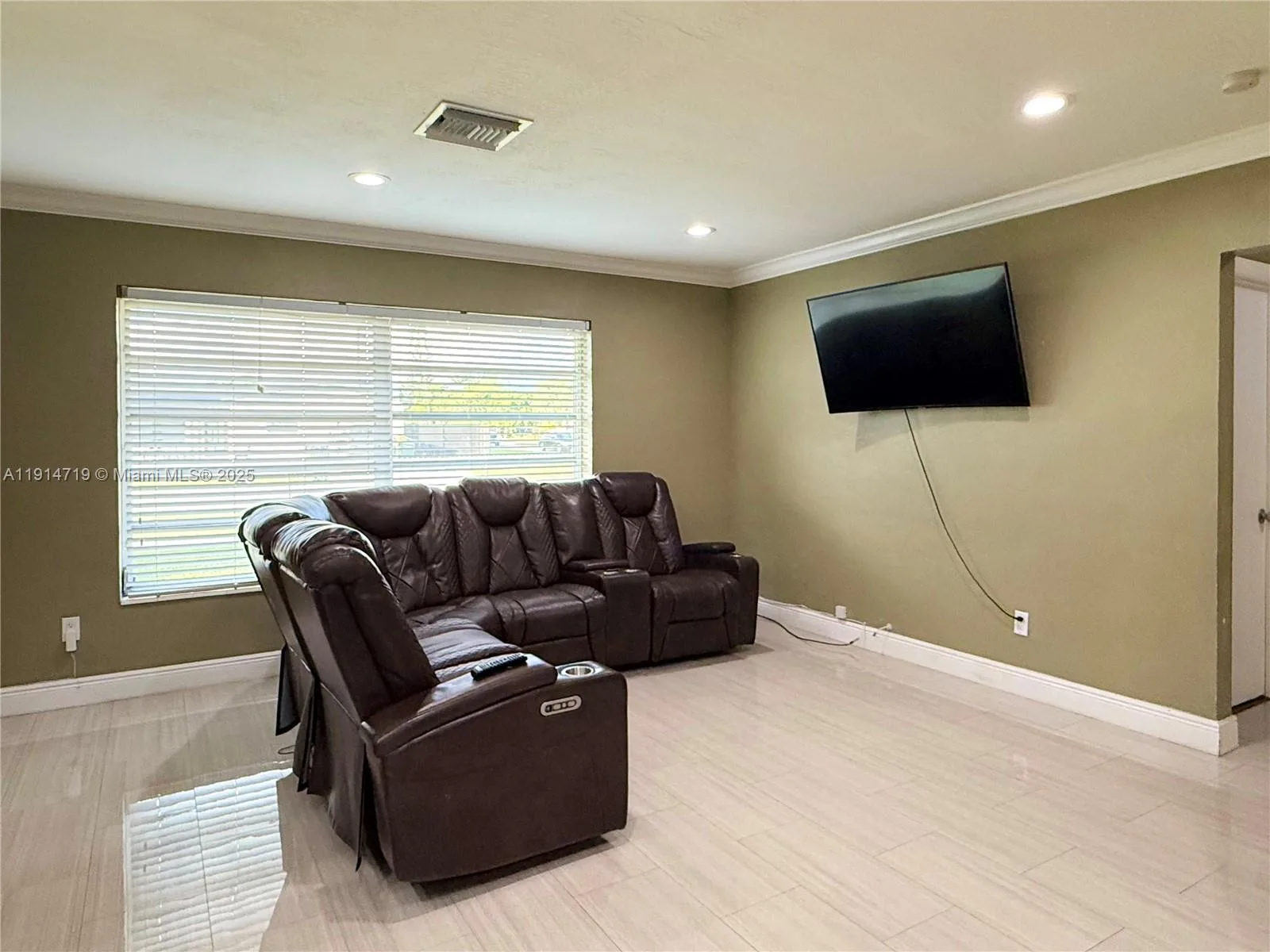 610 NW 17th St, Homestead, FL 33030 photo 8