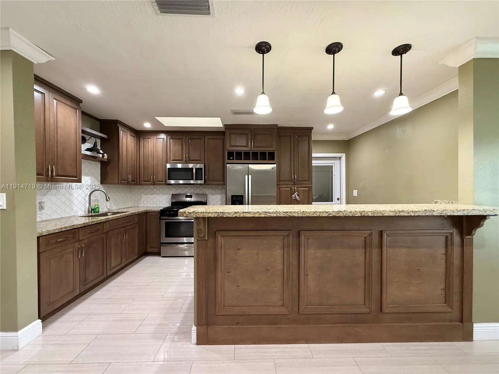 610 NW 17th St, Homestead, FL 33030 photo 9