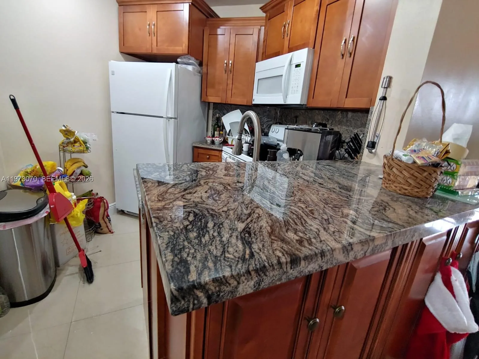 690 W Park Dr # 2-204, Miami, FL 33172 photo 12