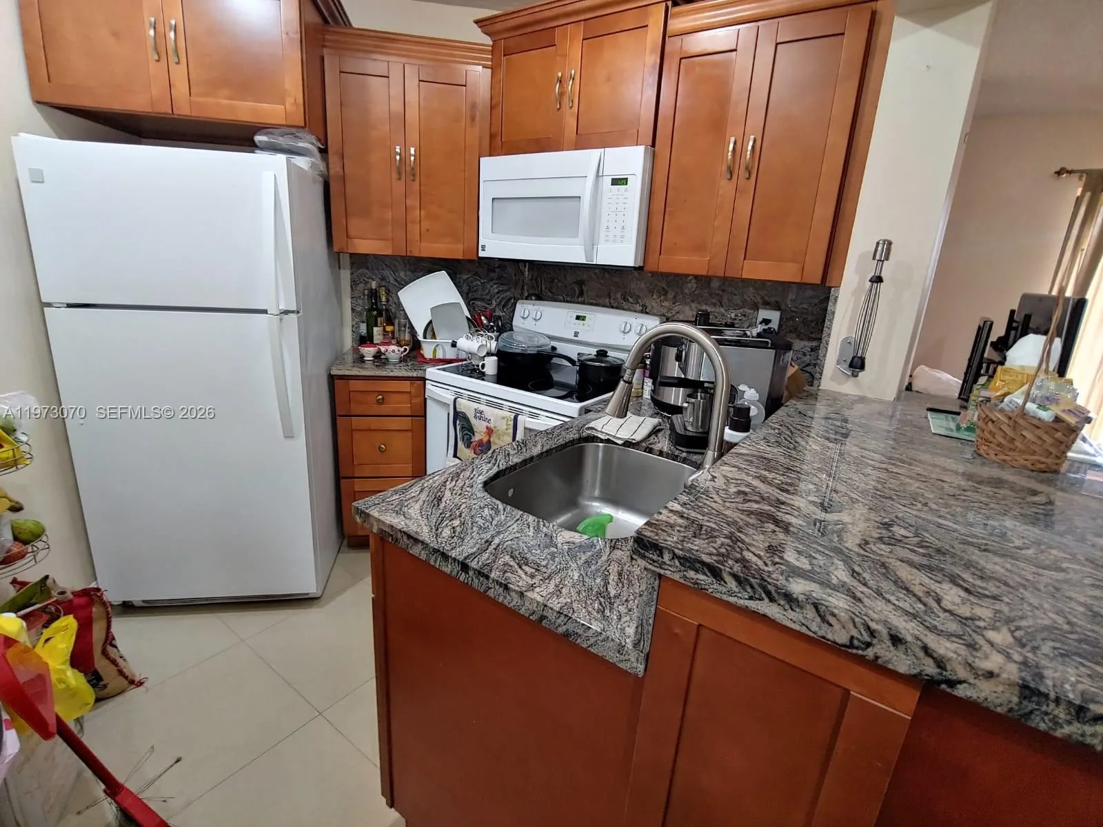 690 W Park Dr # 2-204, Miami, FL 33172 photo 8