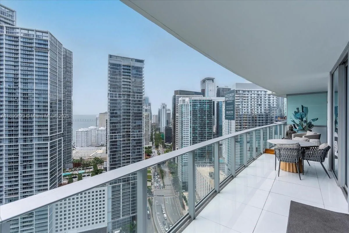 200 Biscayne Boulevard Way # 3608, Miami, FL 33131 photo 3