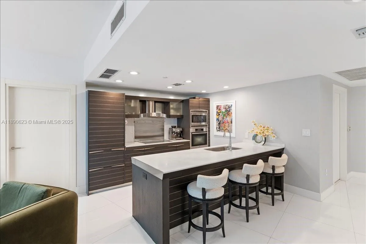 200 Biscayne Boulevard Way # 3608, Miami, FL 33131 photo 9