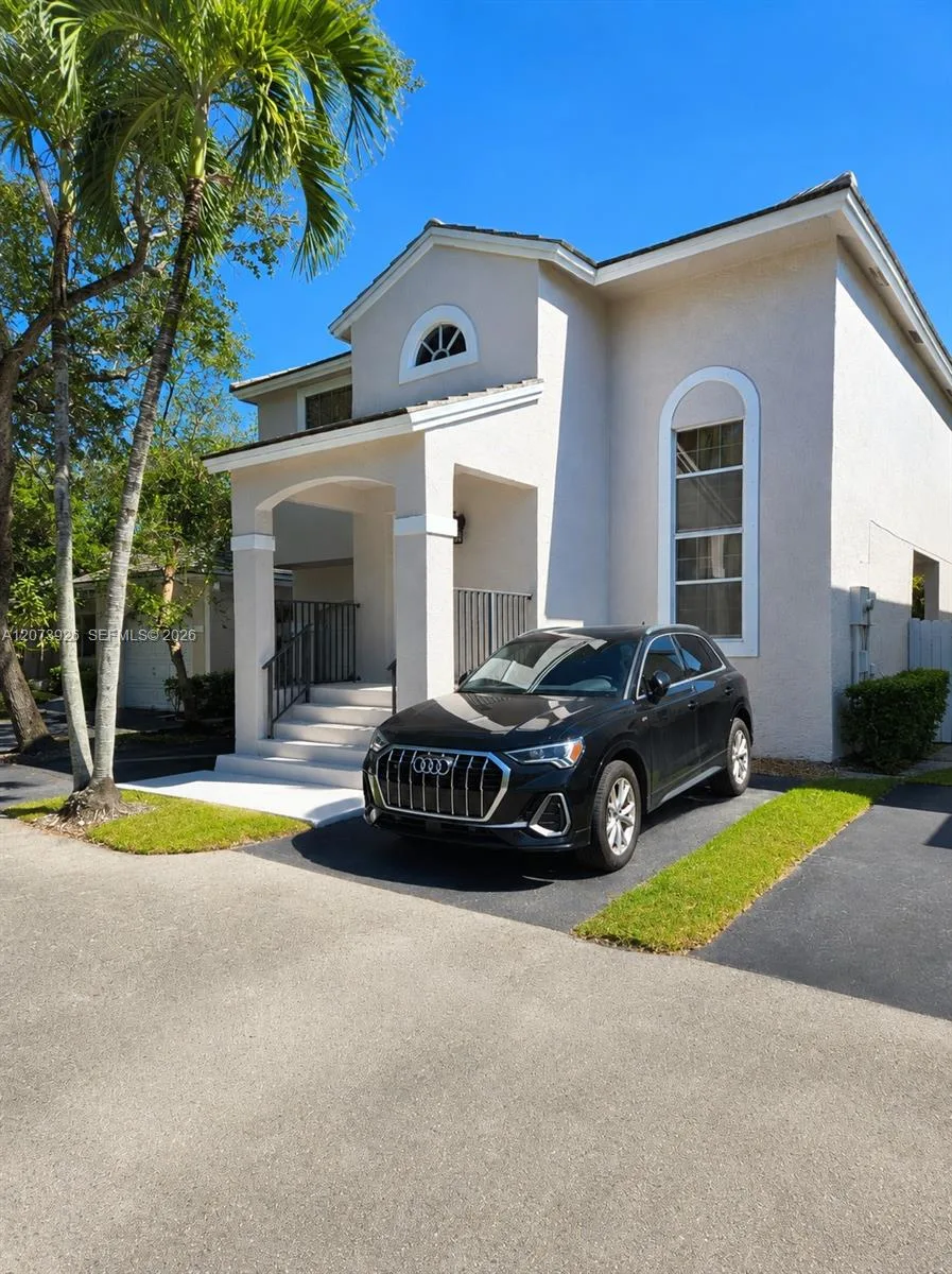 9840 NW 9th Ct # 9840, Plantation, FL 33324 photo 2