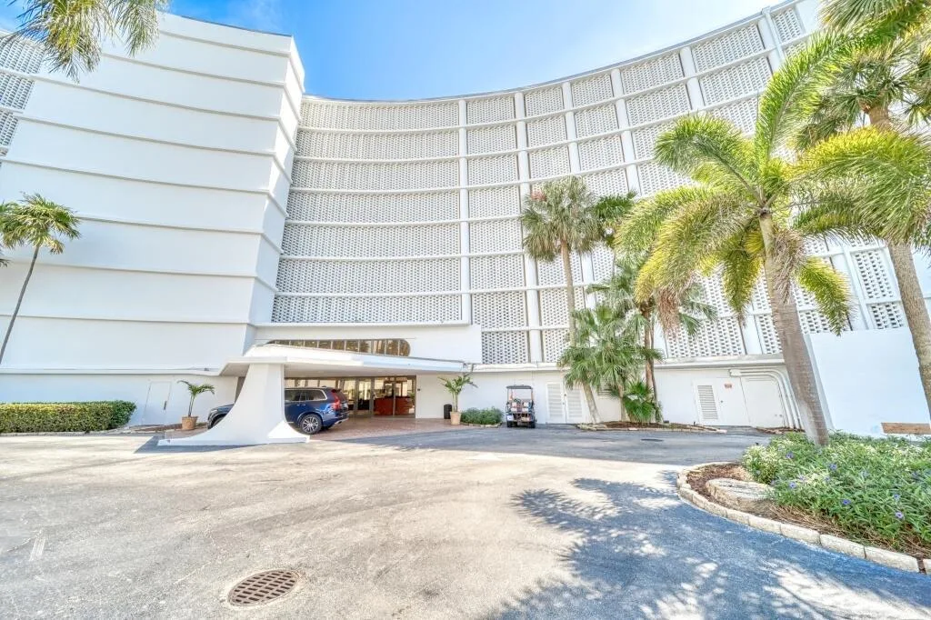 3590 S Ocean Boulevard # 207, South Palm Beach, FL 33480