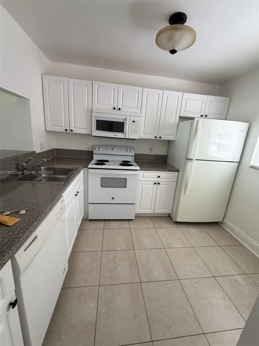 19729 SW 114th Ave # 251, Miami, FL 33157
