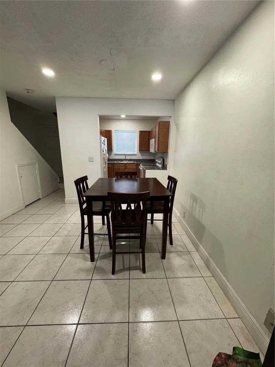 2452 Taylor Street # 204, Hollywood, FL 33020 photo 5