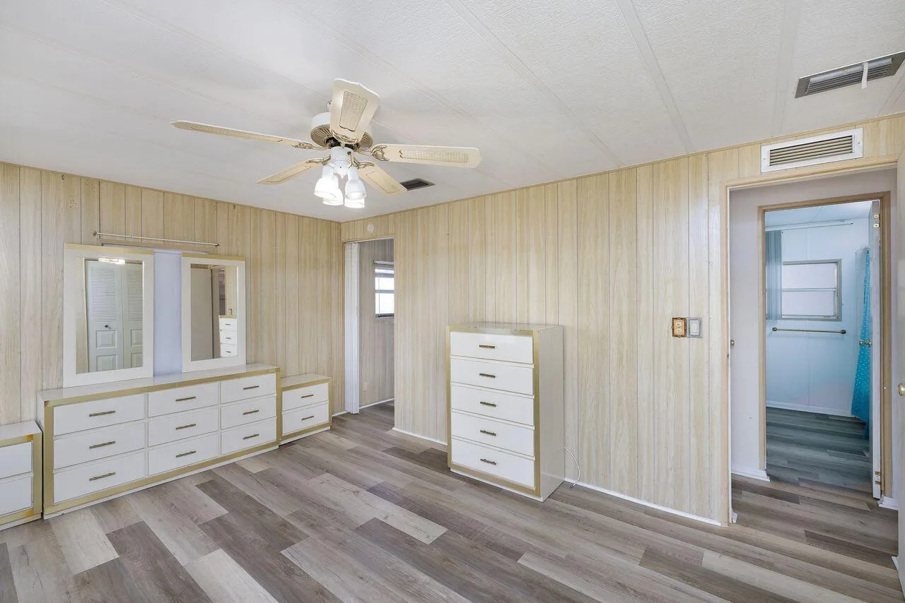 2001 83rd Avenue N # 1281, FL 33702 photo 9