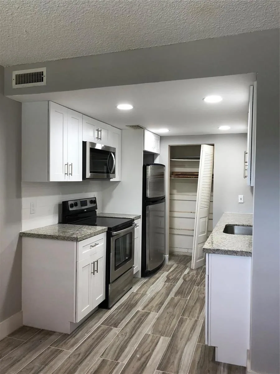500 NE 2nd Street # 215, Dania Beach, FL 33004 photo 7