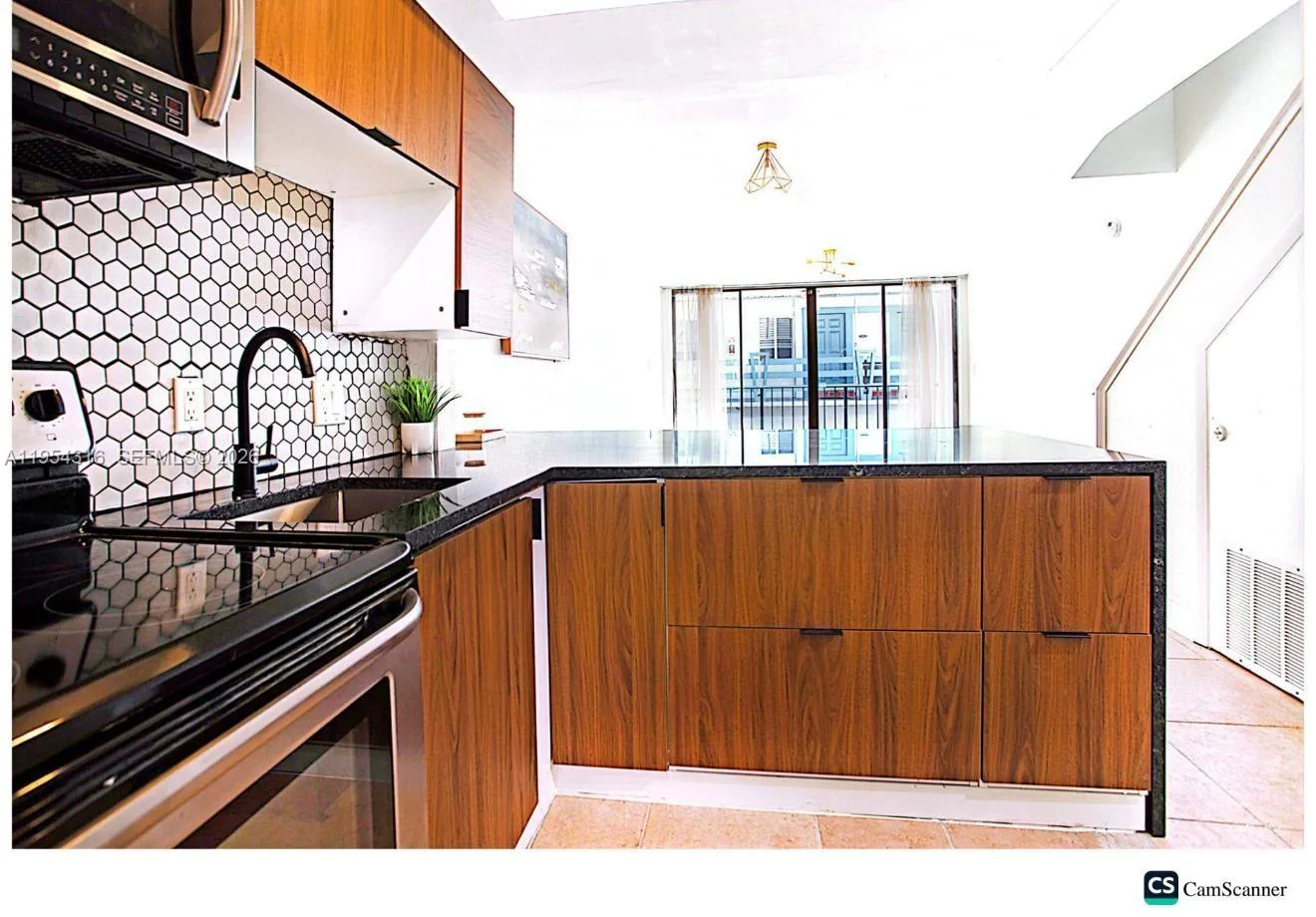 1531 SE 15th St # 5, Fort Lauderdale, FL 33316