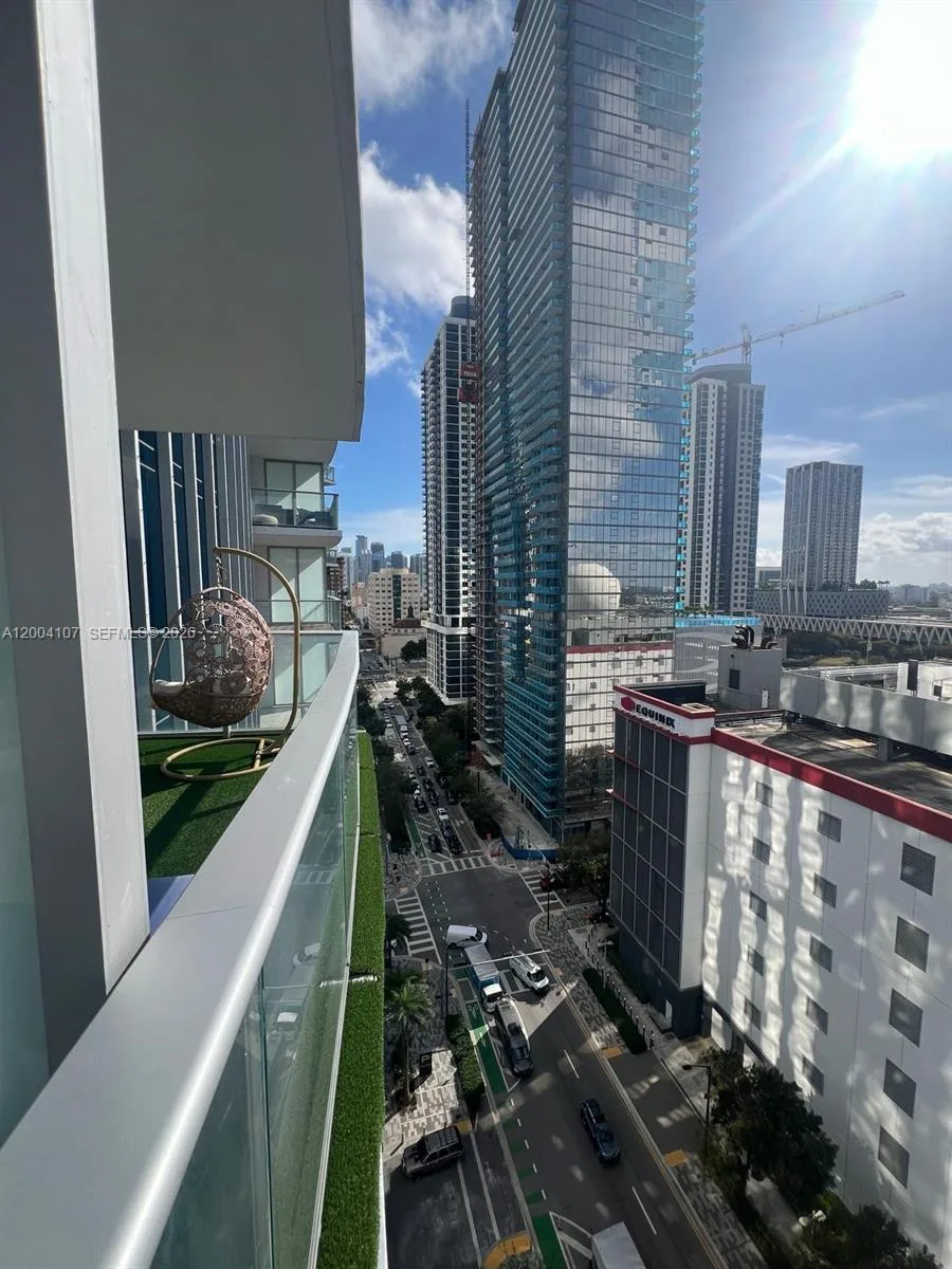 851 NE 1st Ave # 1204, Miami, FL 33132 photo 10