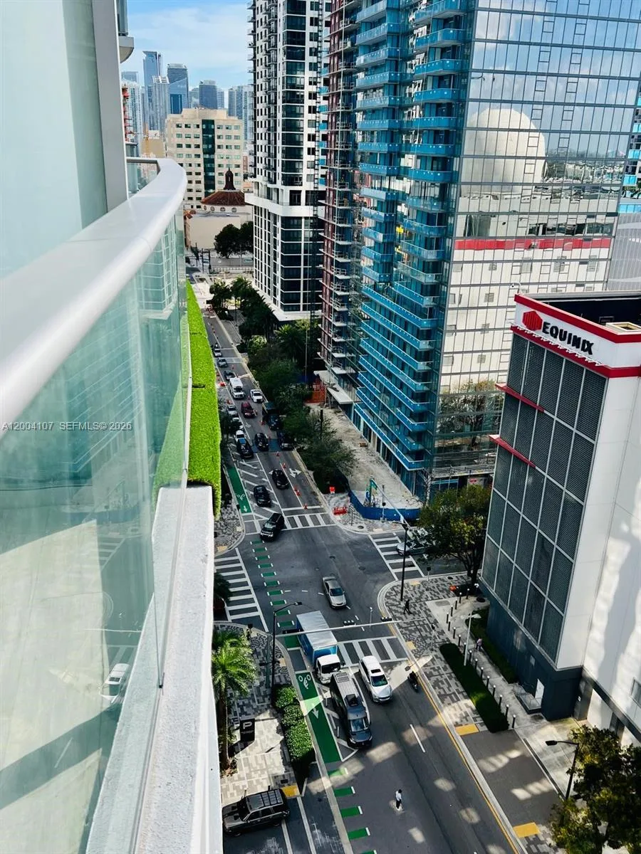 851 NE 1st Ave # 1204, Miami, FL 33132 photo 11