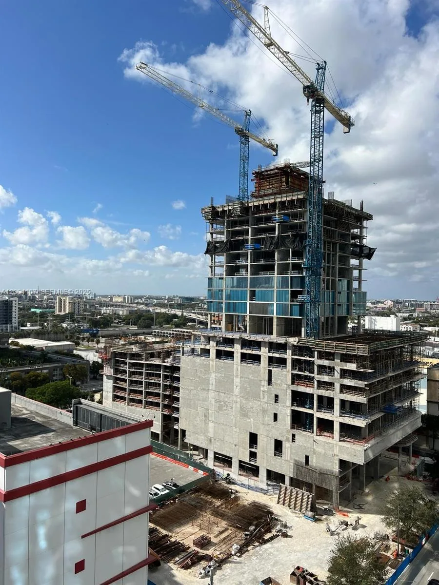 851 NE 1st Ave # 1204, Miami, FL 33132 photo 13