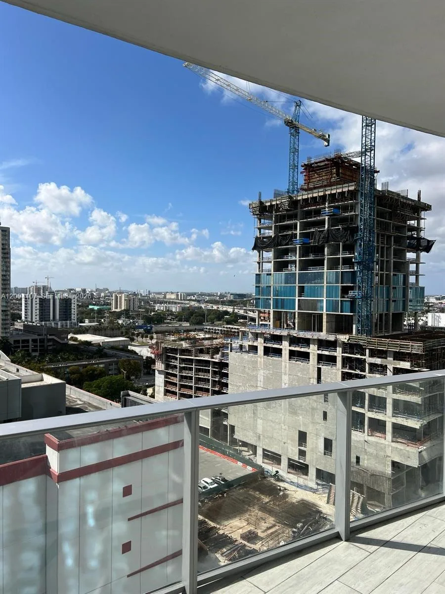 851 NE 1st Ave # 1204, Miami, FL 33132 photo 7
