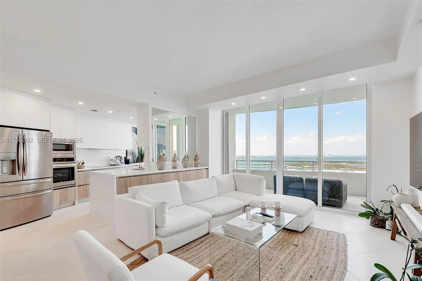 848 Brickell Key Dr # 4002, Miami, FL 33131