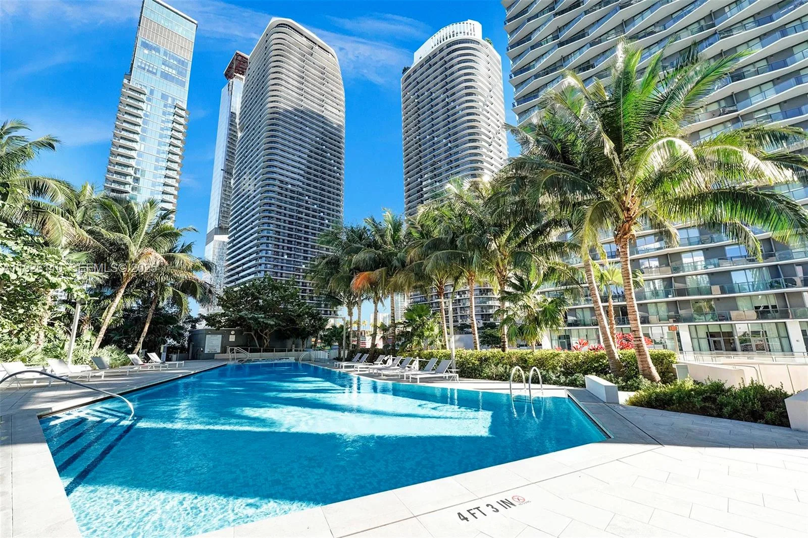 88 SW 7th St # 2106, Miami, FL 33130