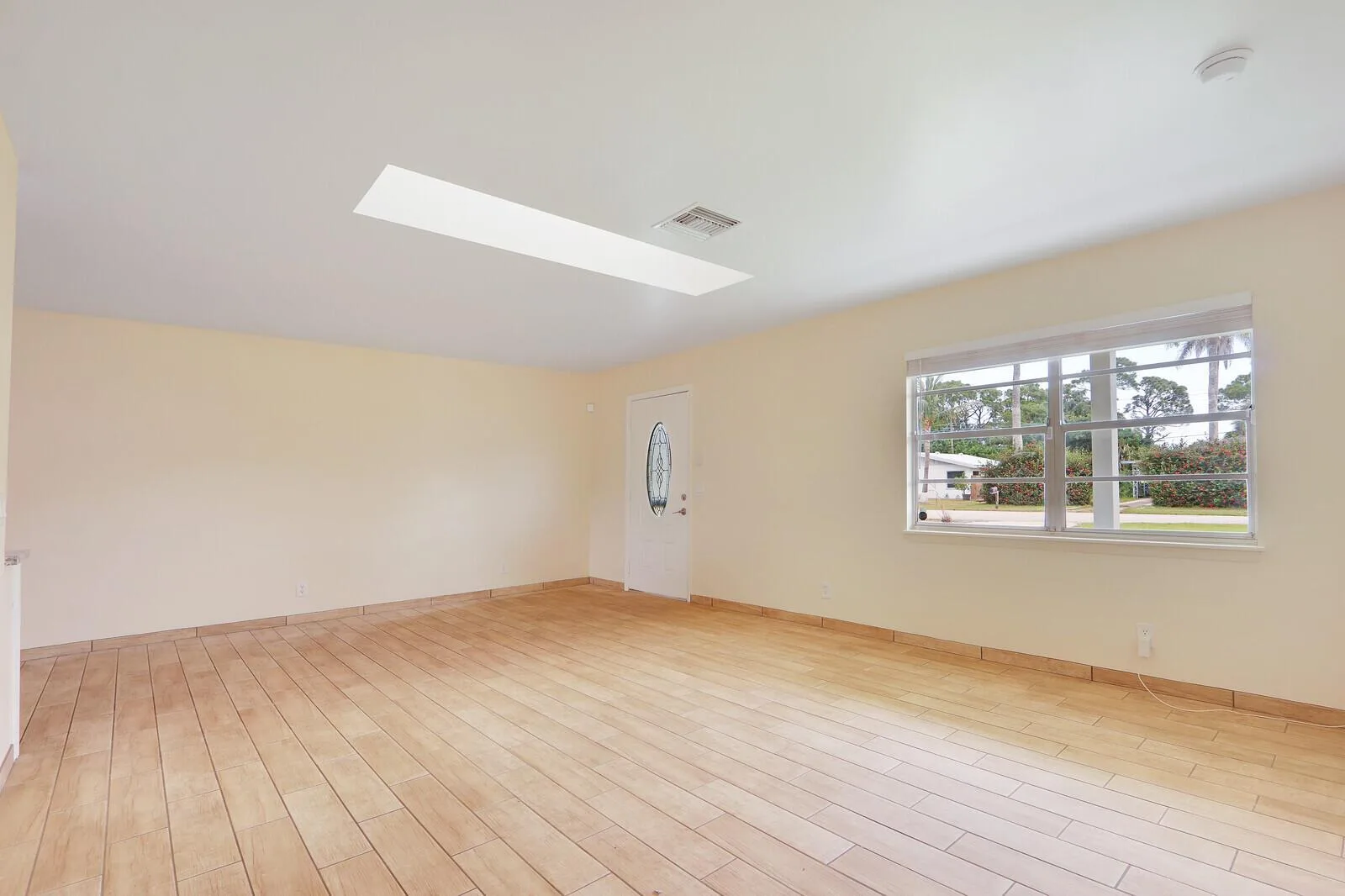 8340 SE CAMELLIA Drive, Hobe Sound, FL 33455 photo 3
