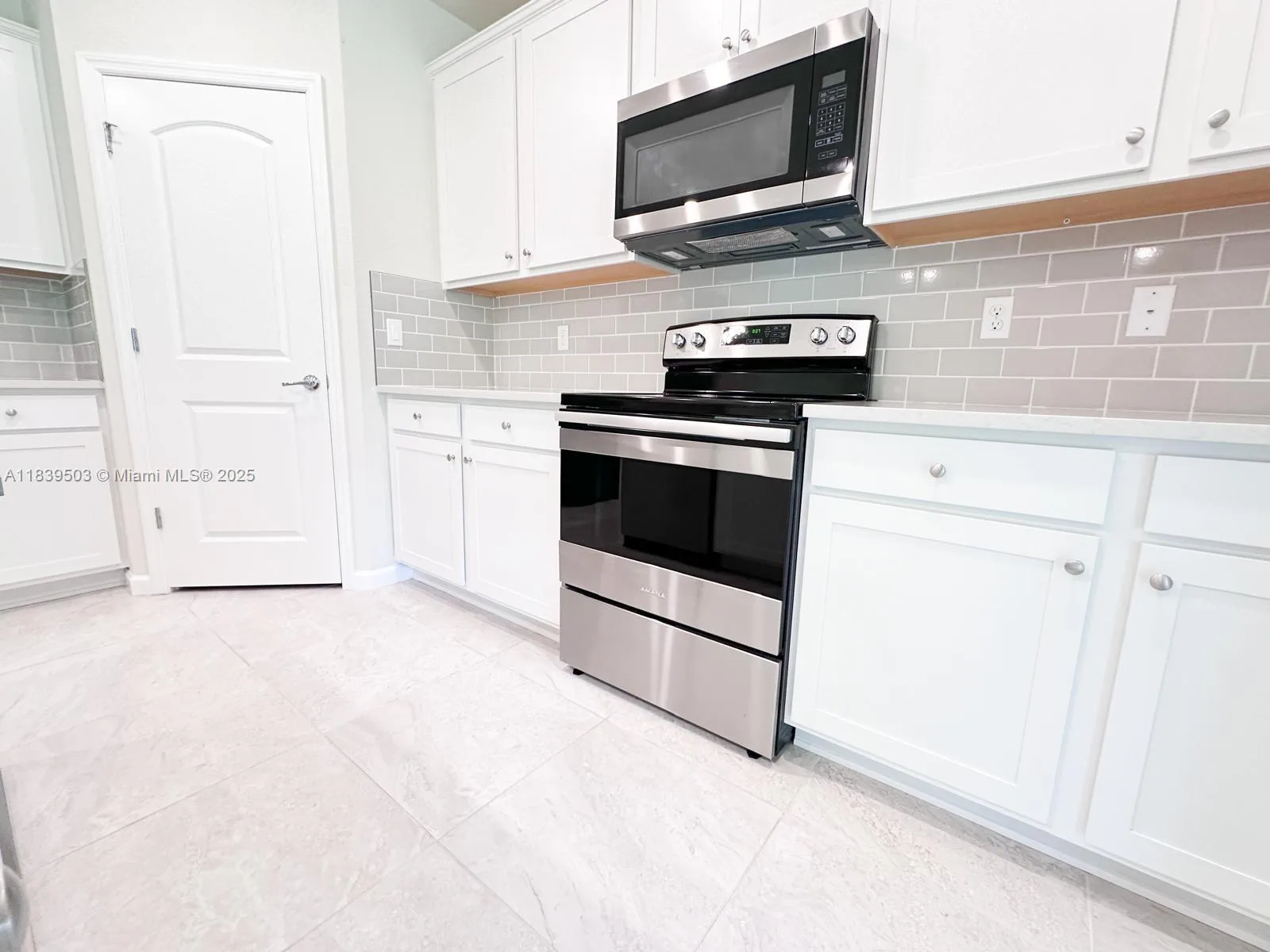 5253 Jasper Sq # 5253, Vero Beach, FL 32967 photo 2