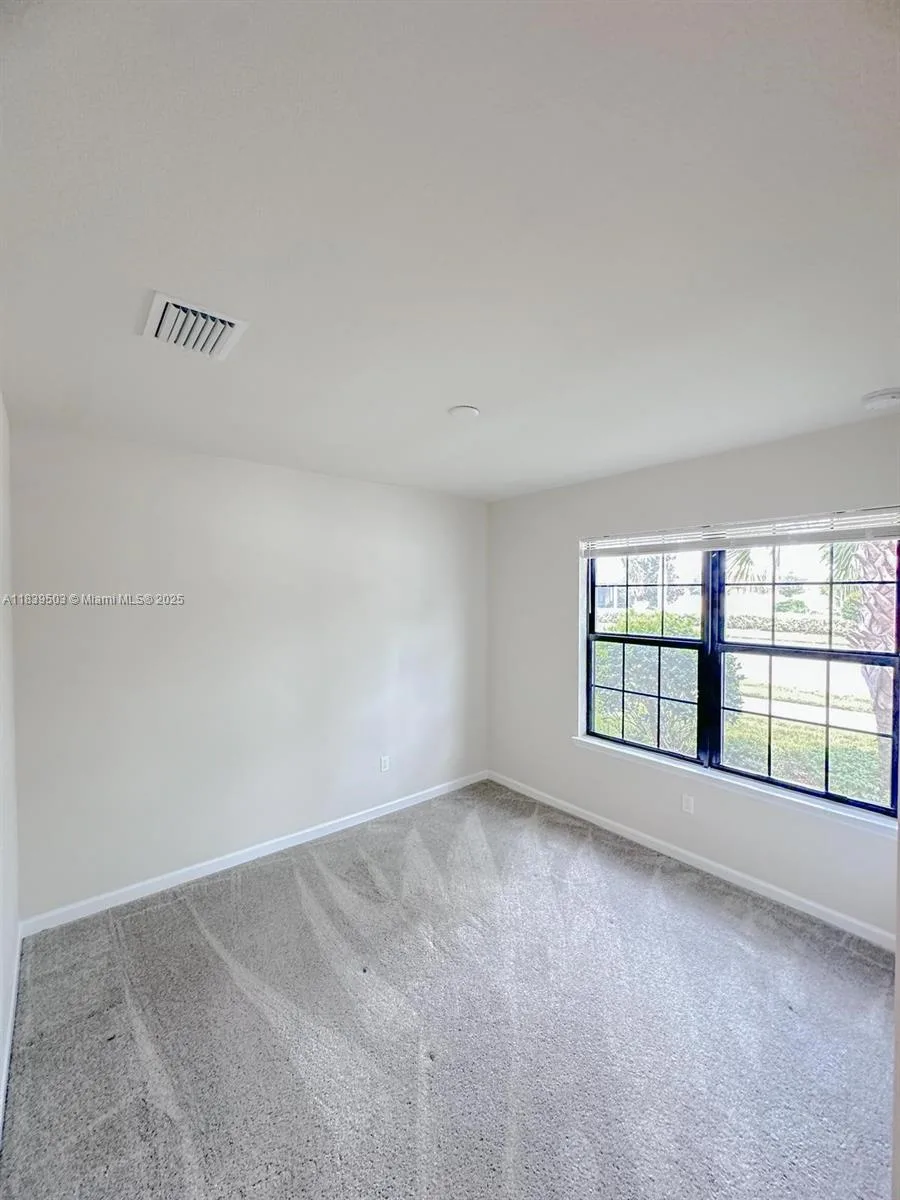 5253 Jasper Sq # 5253, Vero Beach, FL 32967 photo 5