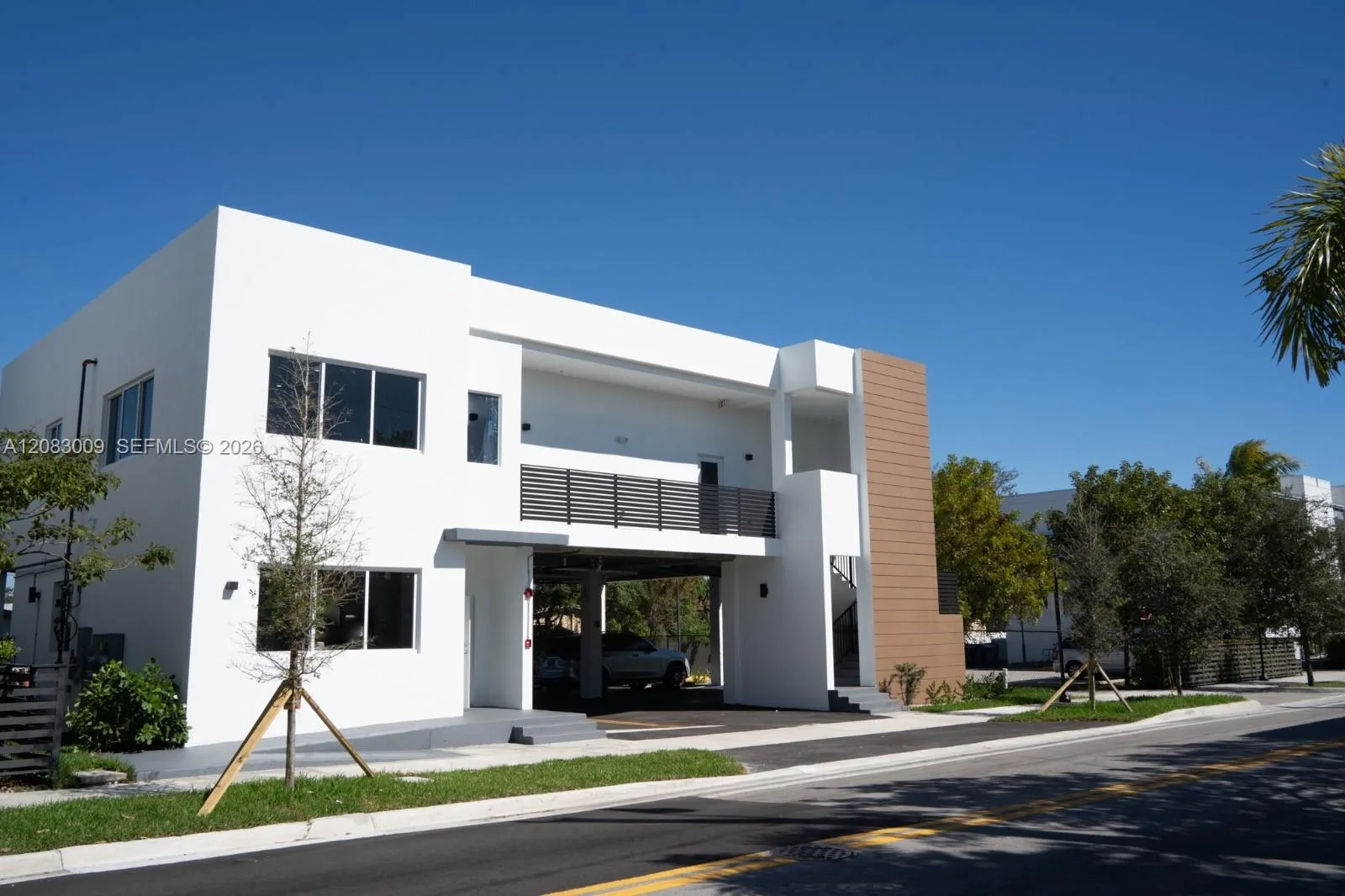 500 Foster Rd # C, Hallandale Beach, FL 33009
