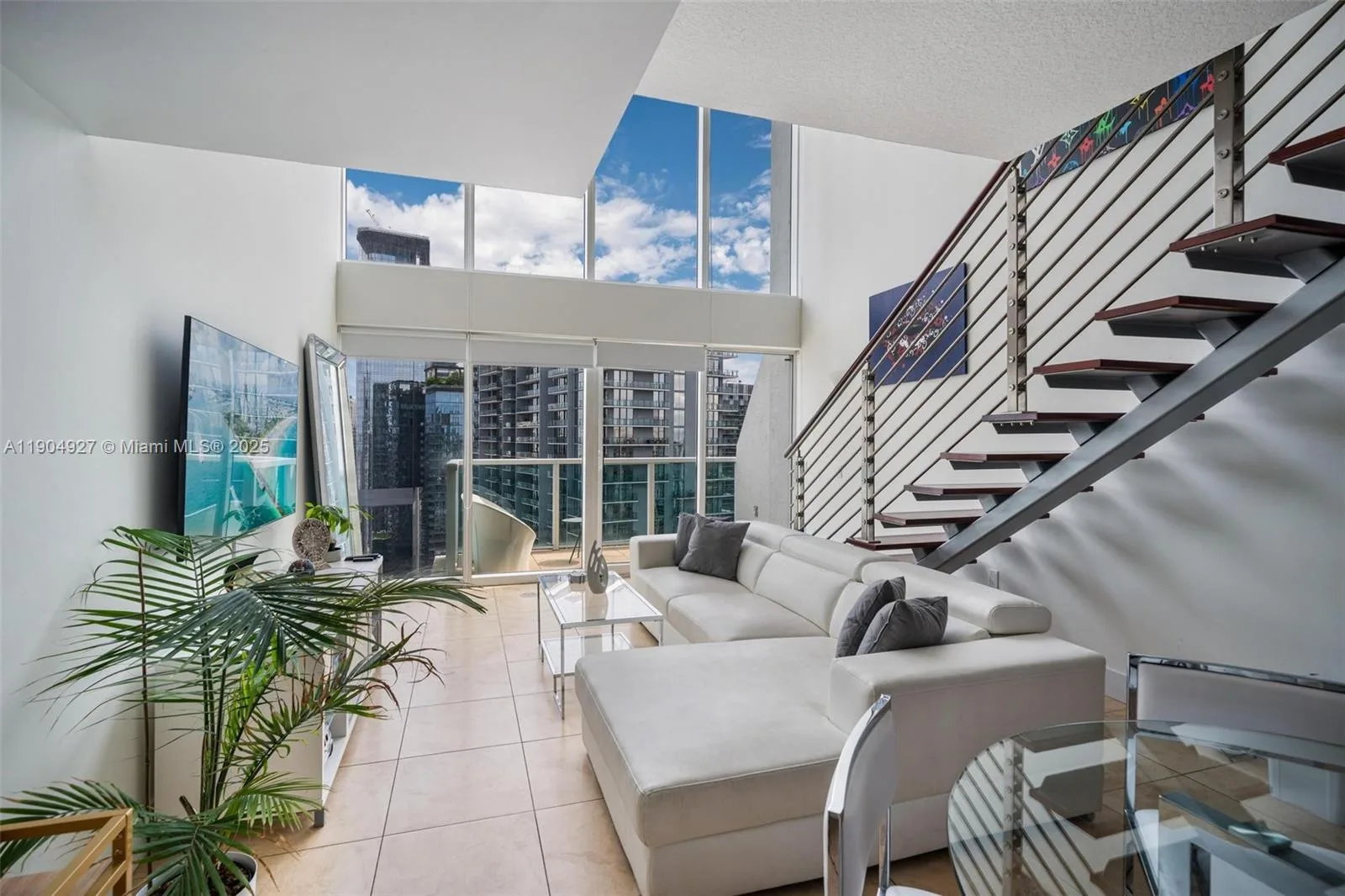 41 SE 5th St # 2414, Miami, FL 33131