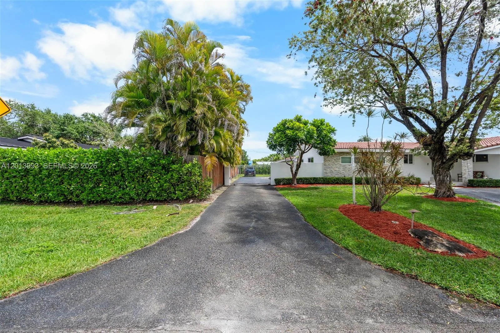12425 SW 91st Ave, Miami, FL 33176 photo 4