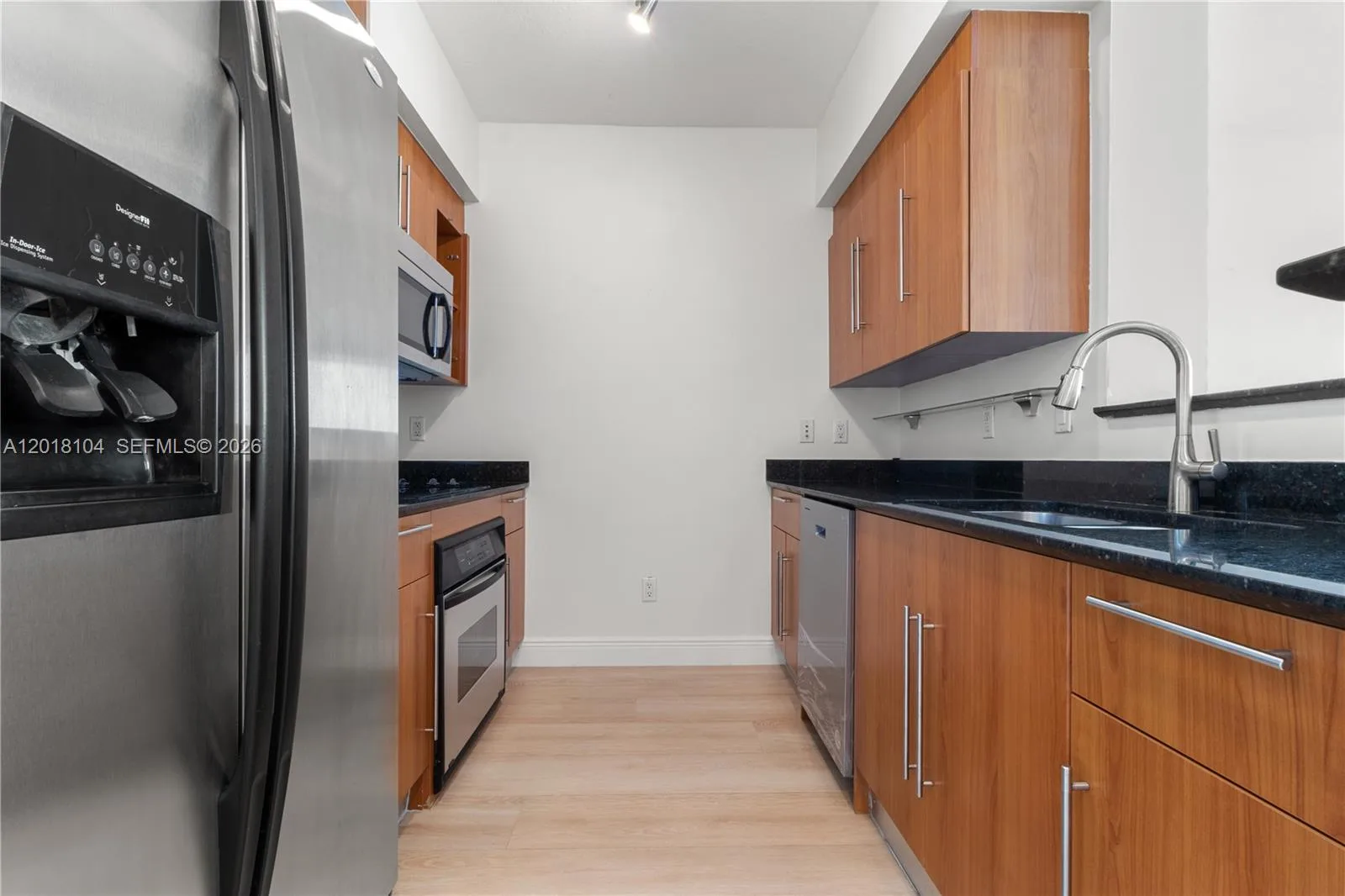 325 S Biscayne # 1718, Miami, FL 33131