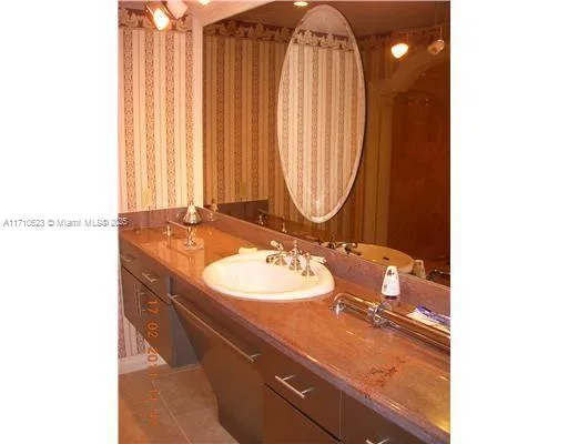 5255 Collins # 1A, Miami Beach, FL 33140 photo 13