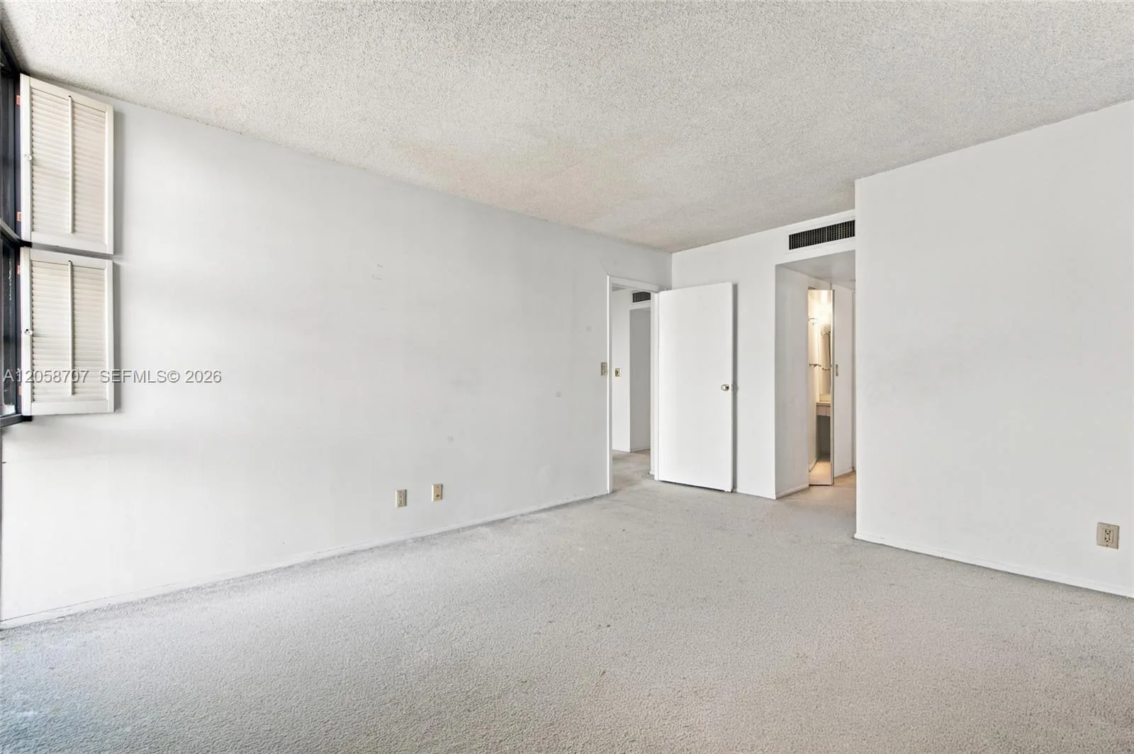 3401 N Country Club Dr # 804, Aventura, FL 33180 photo 13