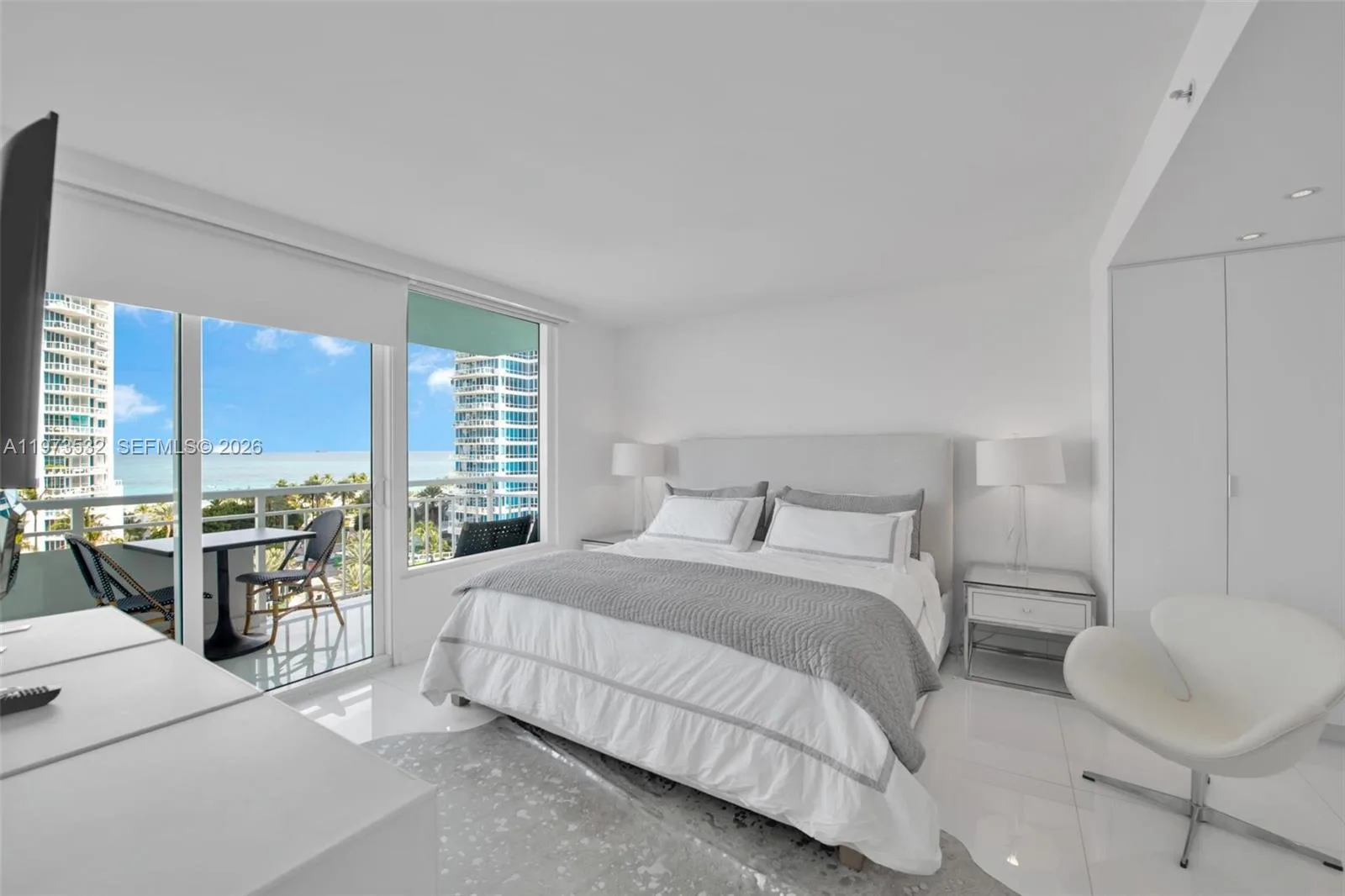 400 S Pointe Dr # 1006, Miami Beach, FL 33139 photo 12