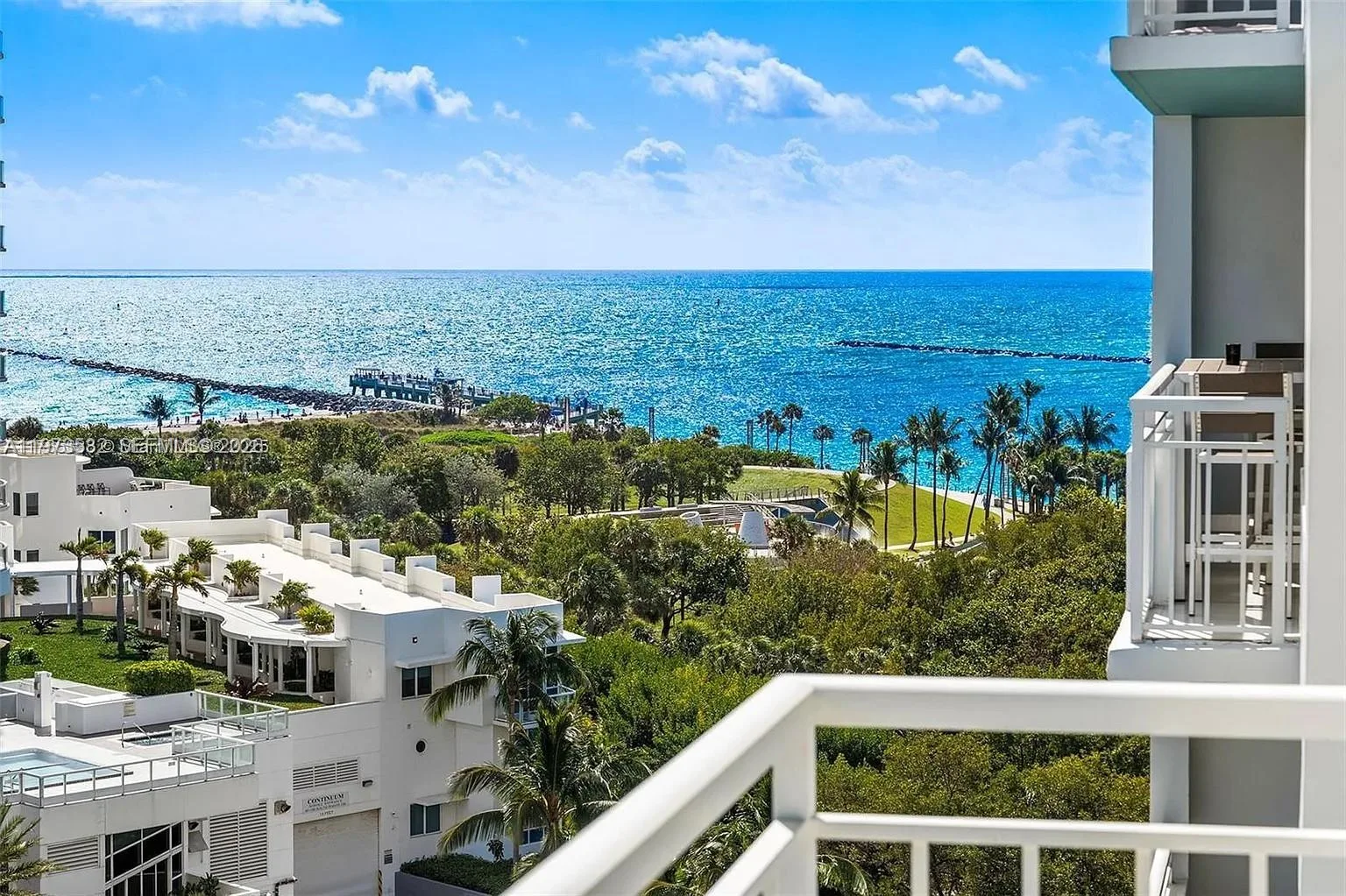 400 S Pointe Dr # 1006, Miami Beach, FL 33139 photo 2