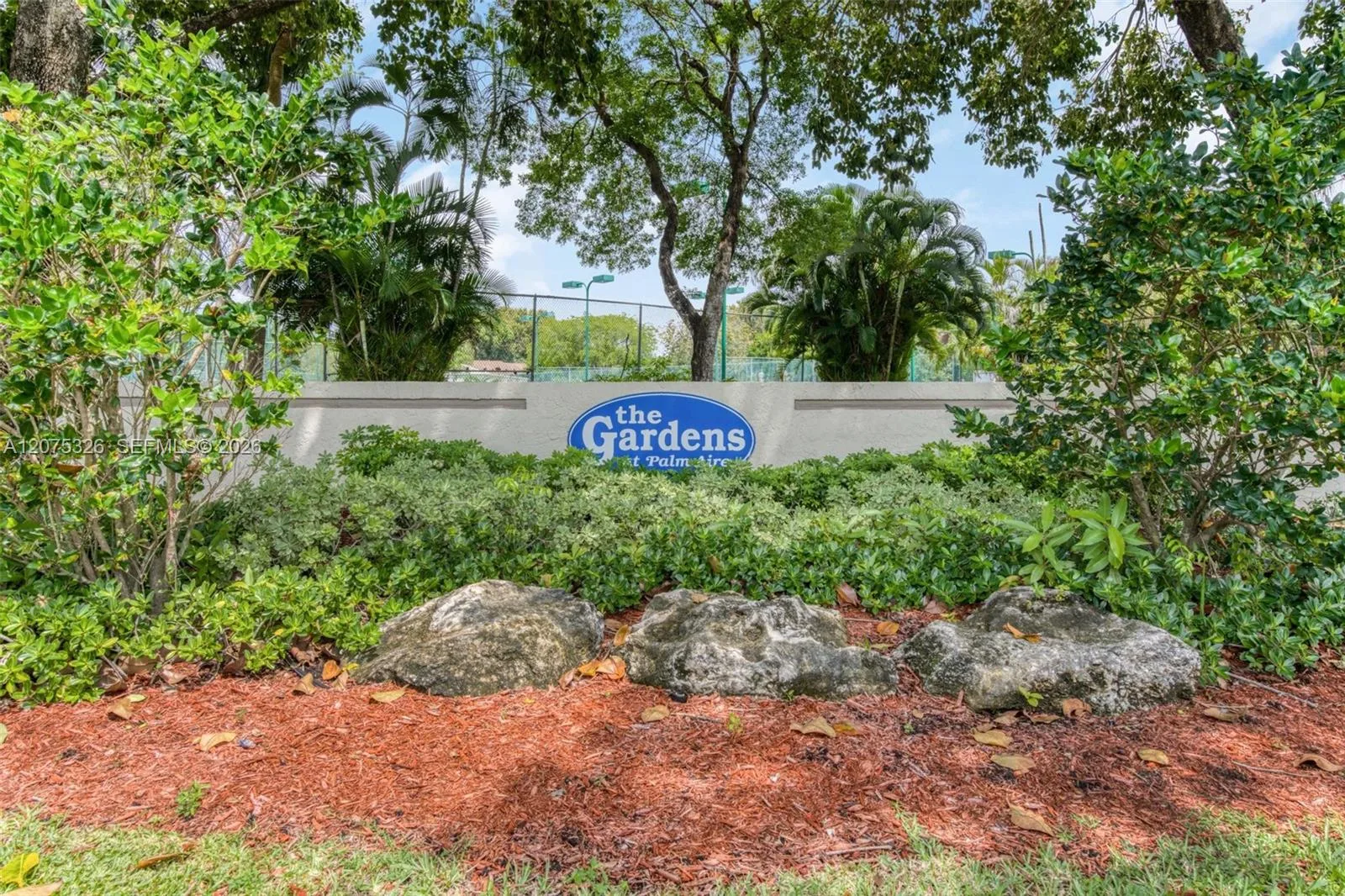 709 Gardens Dr # 101, Pompano Beach, FL 33069