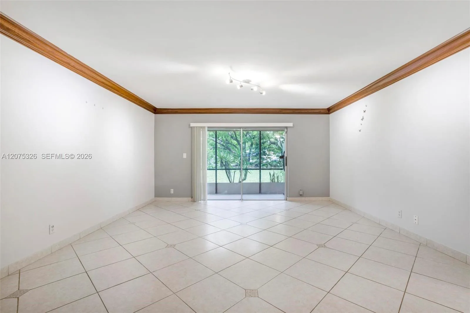 709 Gardens Dr # 101, Pompano Beach, FL 33069 photo 6
