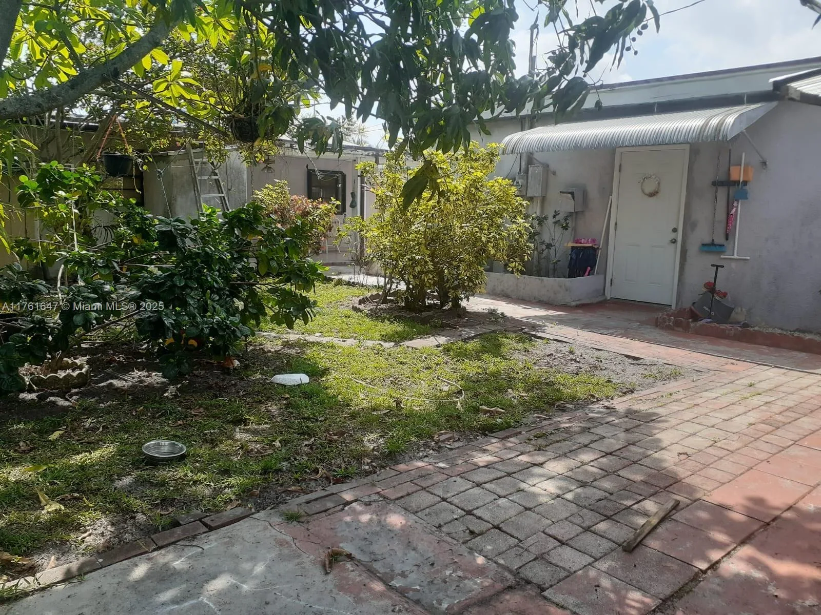 625 E 28th St, Hialeah, FL 33013 photo 3