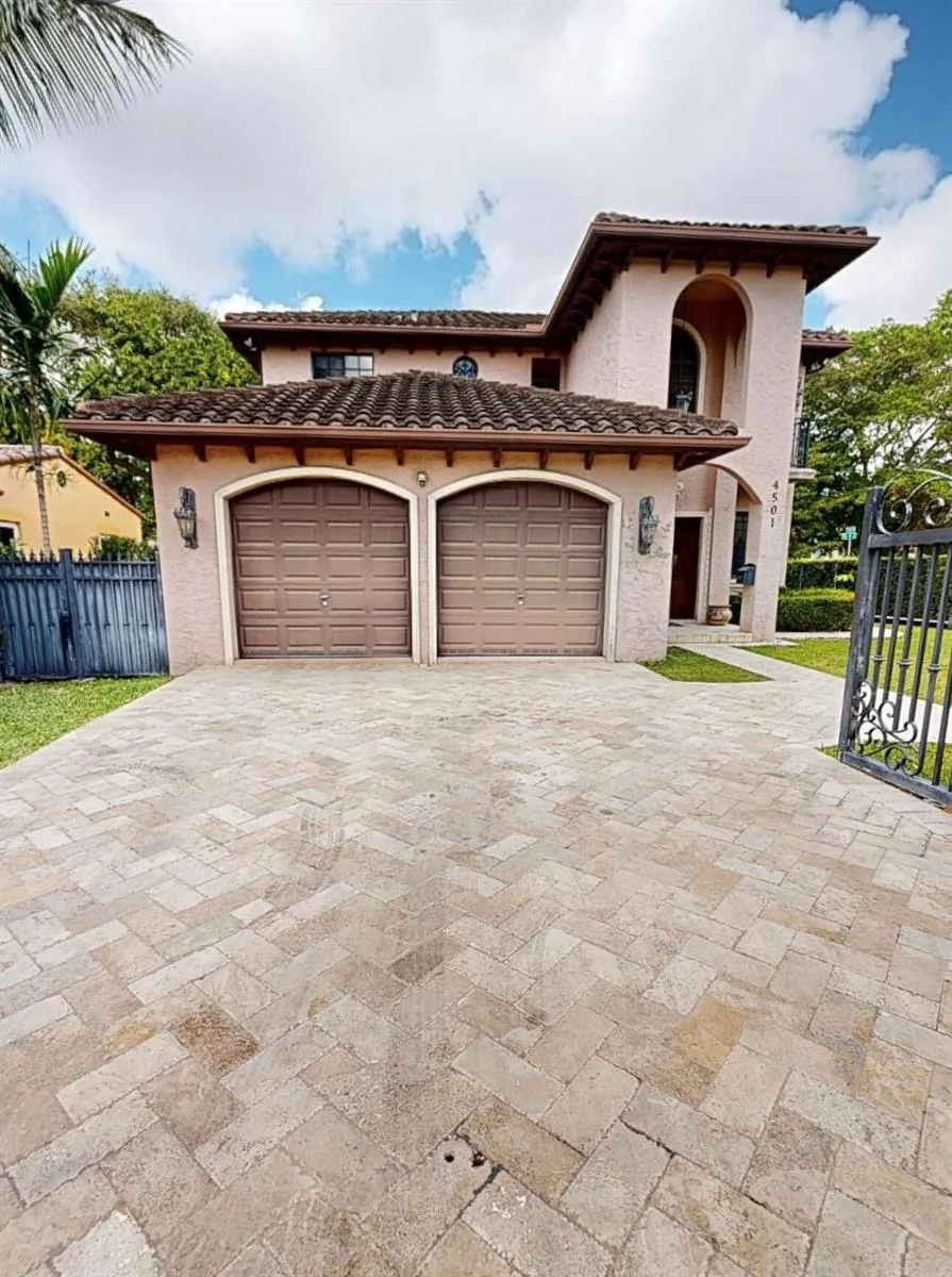 4501 SW 10th Street, Miami, FL 33134