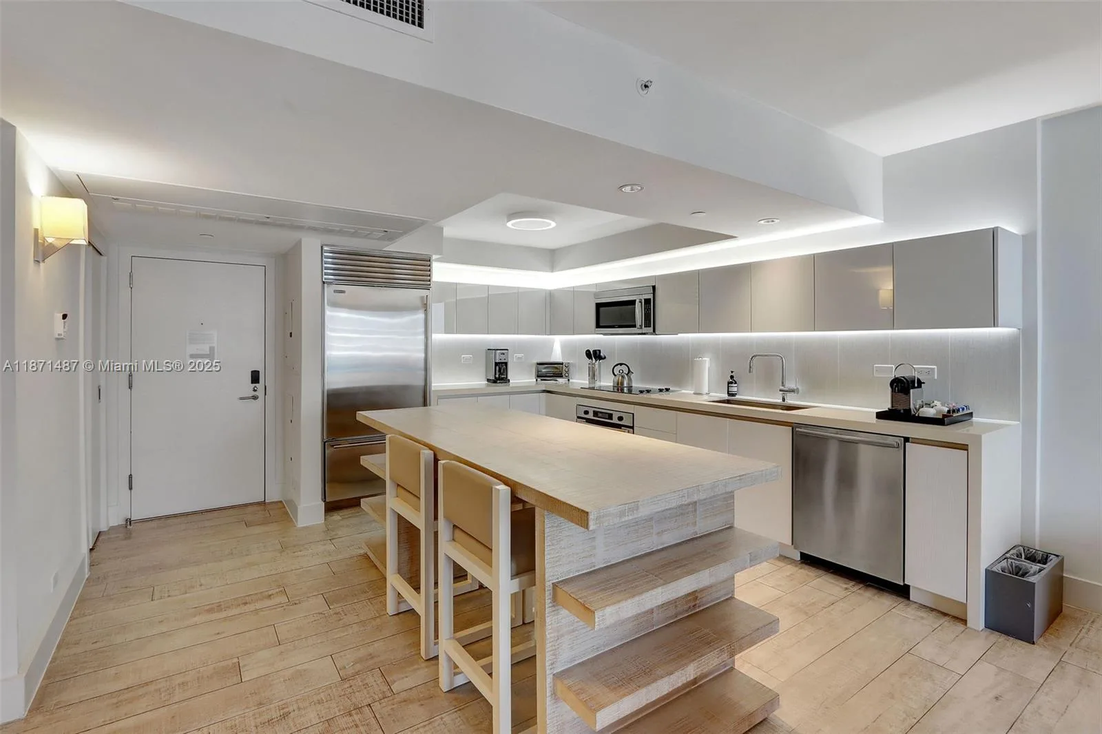 102 24th St # 1213, Miami Beach, FL 33139 photo 5